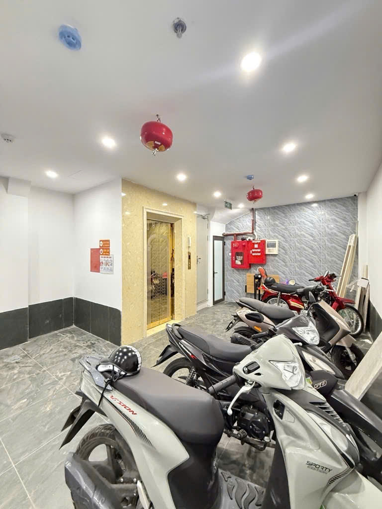 Bán nhà Dòng Tiền Mạc Thị Bưởi – THANG MÁY 45m 7 Tầng – 12 P KK – DOANH THU 50 TRIỆU/THÁNG - Ảnh chính